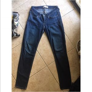 Levi’s blue jeans bold curve